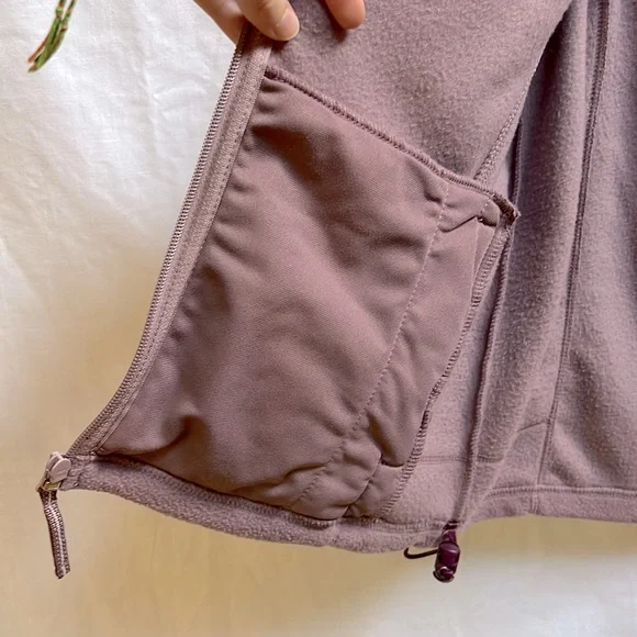 Cabela’s Vest - Picture 7 of 9